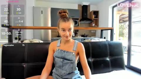 Eliz                               online show from November 11, 2025, 8:58 am