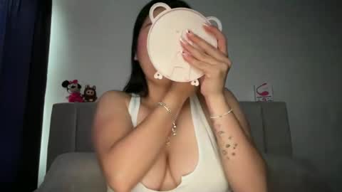Ella  online show from June 18, 2026, 7:40 pm