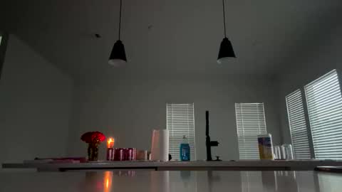 ella_ella_ella_ay online show from January 14, 2026, 11:53 pm