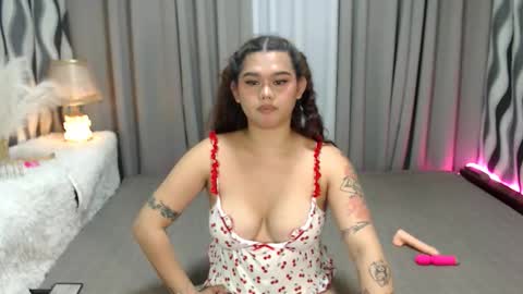 HI ITS ME ELLA online show from March 11, 2026, 1:06 pm