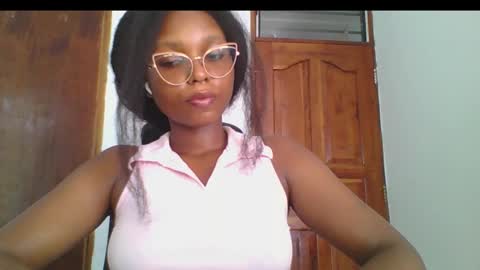 Ella online show from January 17, 2025, 1:03 pm