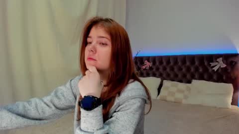 Ella Mayers online show from February 13, 2025, 9:49 pm