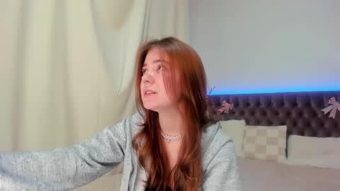 Ella Mayers online show from March 1, 2025, 9:26 pm