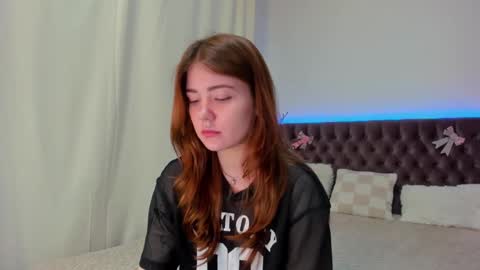 Ella Mayers online show from March 5, 2025, 9:48 pm