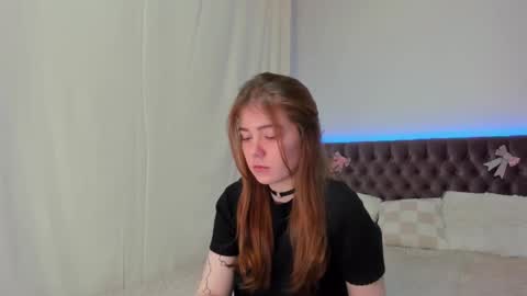 Ella Mayers online show from March 8, 2025, 1:06 am