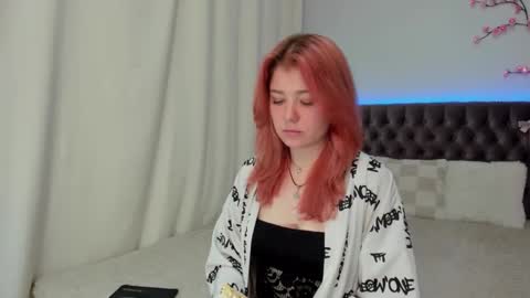 Ella Mayers online show from October 29, 2025, 2:30 pm