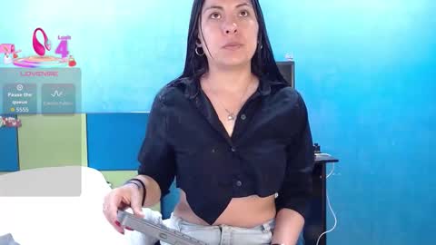 Snapshot of ella_rouse1 chatting on February 25, 2026, 12:15 pm ella rouse online show from February 25, 2026, 12:15 pm