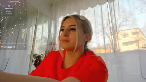 ella_vee online show from March 16, 2026, 5:55 am