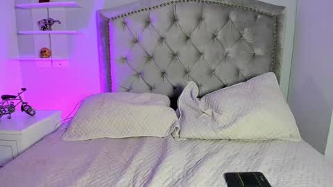 Snapshot of ellaamuller chatting on December 5, 2024, 9:06 pm Ellaa Muller online show from December 5, 2024, 9:06 pm