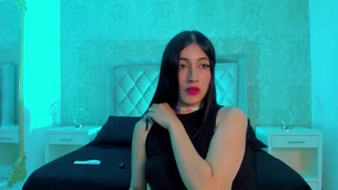 Snapshot of ellaamuller chatting on February 2, 2025, 5:21 am Ellaa Muller online show from February 2, 2025, 5:21 am