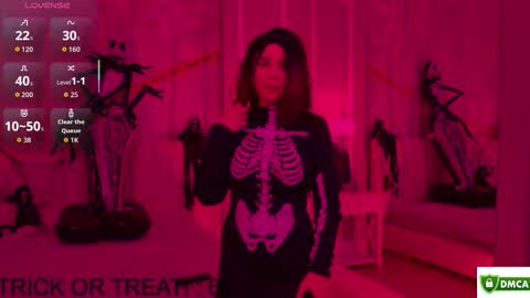 Ella online show from October 31, 2025, 4:24 am