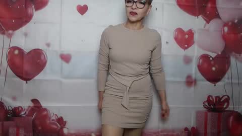 EllaBonito online show from February 11, 2026, 6:51 am