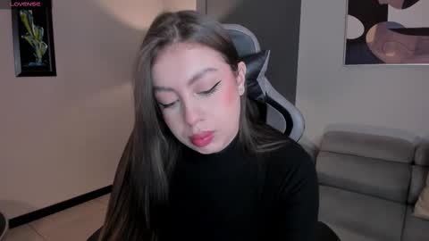 EllaClark online show from September 29, 2025, 6:57 pm