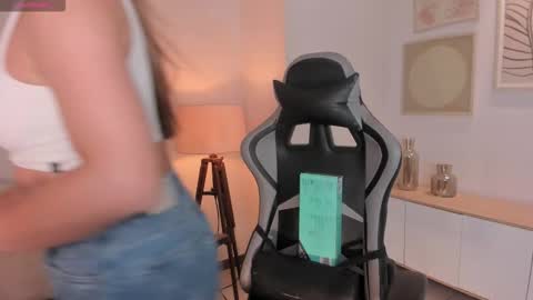 EllaClark online show from October 3, 2025, 6:27 pm