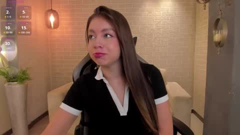 EllaClark online show from October 21, 2025, 4:51 pm