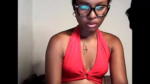 ellah245 online show from April 6, 2026, 10:00 pm