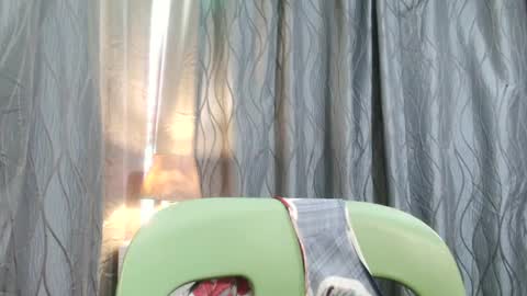 Snapshot of ellah_morena chatting on January 22, 2025, 4:34 am Ellah online show from January 22, 2025, 4:34 am