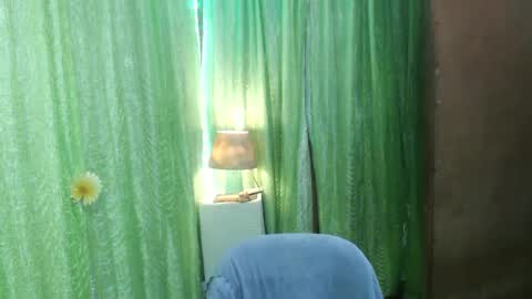 Snapshot of ellah_morena chatting on February 17, 2025, 2:42 am Ellah online show from February 17, 2025, 2:42 am