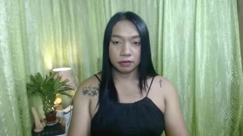 Snapshot of ellah_morena chatting on October 17, 2025, 12:08 pm Ellah online show from October 17, 2025, 12:08 pm