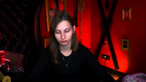 Snapshot of ellahorton chatting on November 9, 2025, 10:13 am Ella online show from November 9, 2025, 10:13 am