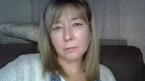 ellajohnsonx online show from October 4, 2025, 2:37 pm