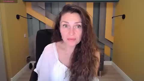 EllaLongs online show from January 19, 2025, 3:32 pm