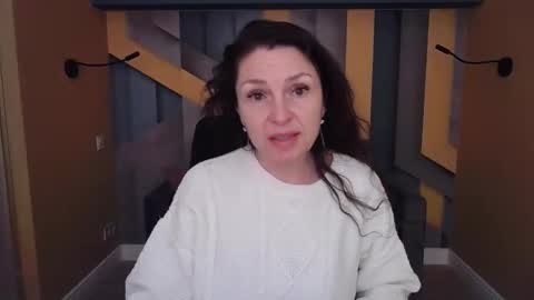 EllaLongs online show from January 19, 2026, 12:31 pm