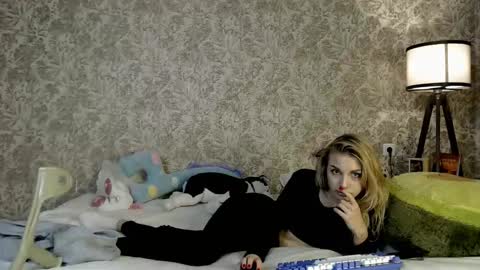 Snapshot of ellamilla chatting on September 9, 2025, 9:36 pm ellamilla online show from September 9, 2025, 9:36 pm