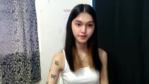 ELLA online show from November 14, 2025, 1:04 am