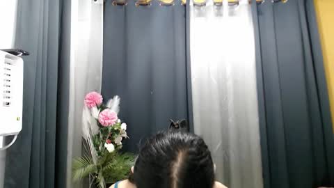 ELLA online show from May 20, 2026, 2:12 pm
