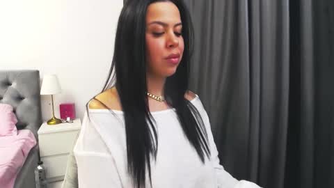 Snapshot of ellasins chatting on January 16, 2026, 7:40 pm ellasins online show from January 16, 2026, 7:40 pm