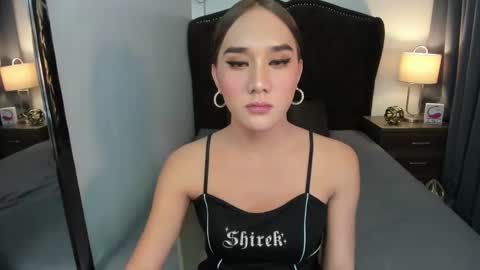 Snapshot of ellats_18 chatting on December 22, 2024, 4:06 am Sophia online show from December 22, 2024, 4:06 am