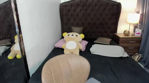 Snapshot of ellats_18 chatting on January 23, 2025, 9:39 am Sophia online show from January 23, 2025, 9:39 am