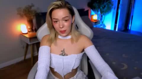 Ella online show from January 14, 2026, 5:57 am