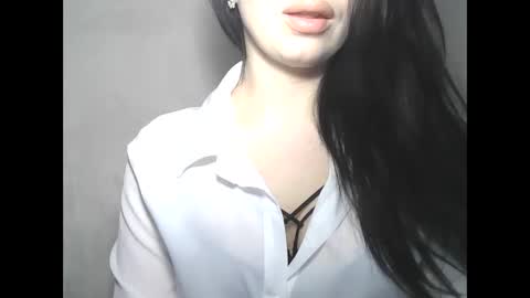 Snapshot of elle010843 chatting on January 28, 2025, 6:17 pm elle010843 online show from January 28, 2025, 6:17 pm