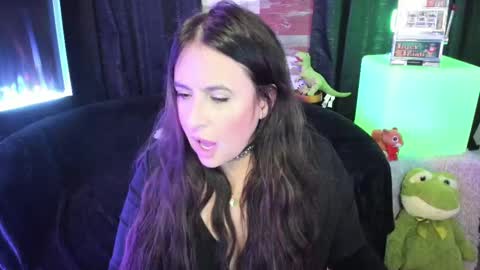 ELLE online show from October 17, 2025, 8:33 pm