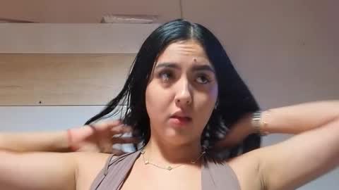 Snapshot of ellecollinss chatting on November 6, 2025, 12:11 am S O F I A 3 Try my private online show from November 6, 2025, 12:11 am