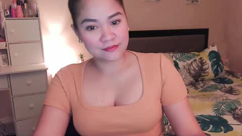 Snapshot of elleelle123 chatting on December 5, 2024, 1:06 pm Ann online show from December 5, 2024, 1:06 pm