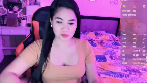 Snapshot of elleelle123 chatting on October 18, 2025, 12:24 am Ann online show from October 18, 2025, 12:24 am