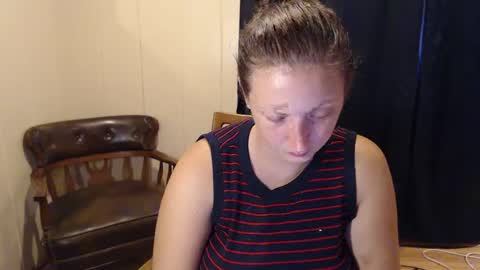 Snapshot of ellemermaid chatting on September 29, 2025, 4:23 pm elle online show from September 29, 2025, 4:23 pm