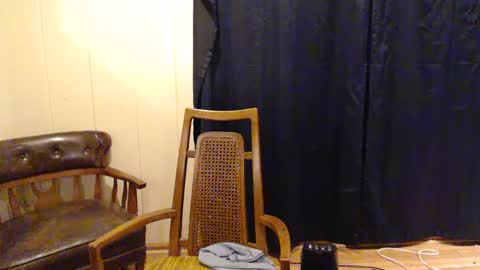 Snapshot of ellemermaid chatting on September 30, 2025, 12:32 pm elle online show from September 30, 2025, 12:32 pm