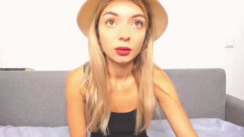 ellen_flow online show from January 30, 2025, 4:27 am