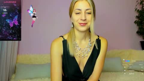 Snapshot of ellen_ross chatting on September 28, 2025, 3:56 am Ellen online show from September 28, 2025, 3:56 am