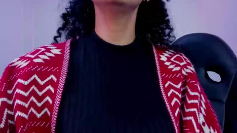 Snapshot of ellie_alves chatting on September 25, 2025, 12:09 pm Ellie online show from September 25, 2025, 12:09 pm