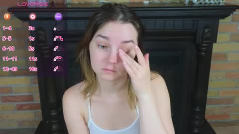 Snapshot of ellie_babyy chatting on June 30, 2026, 8:37 am Ellie online show from June 30, 2026, 8:37 am