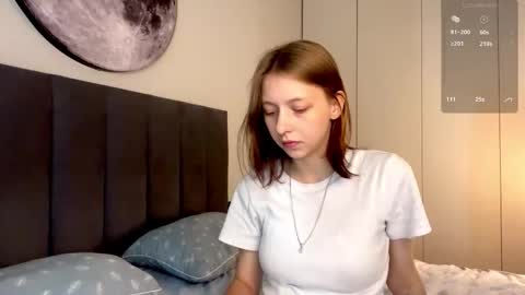 Snapshot of ellie_hollow chatting on September 14, 2025, 7:07 am Ellie online show from September 14, 2025, 7:07 am