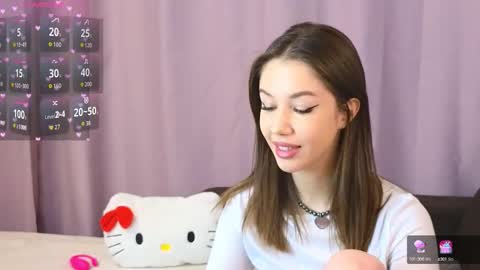 Snapshot of ellie_miller_ chatting on October 13, 2025, 6:52 pm ellie online show from October 13, 2025, 6:52 pm