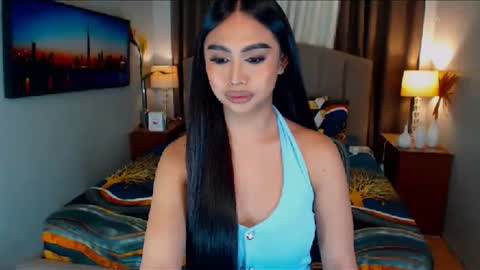 Snapshot of elliecummers chatting on December 25, 2024, 12:05 pm ellie online show from December 25, 2024, 12:05 pm