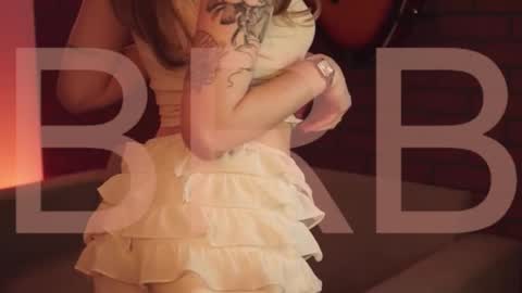 elliecutes online show from January 12, 2026, 5:56 am