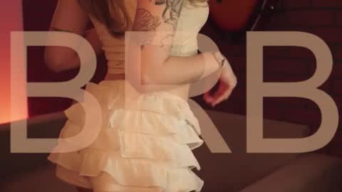 elliecutes online show from January 13, 2026, 5:24 am